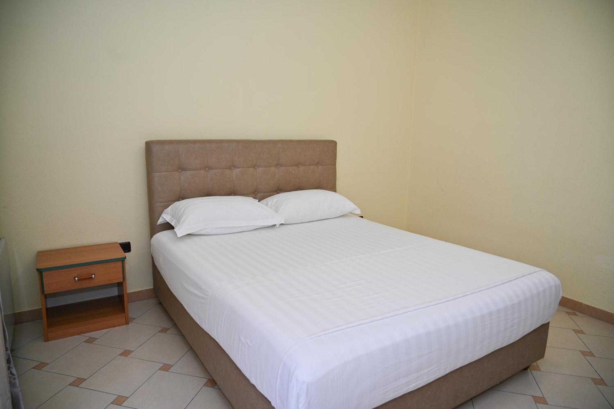Hotel Vila Emes Dıraç Oda fotoğraf