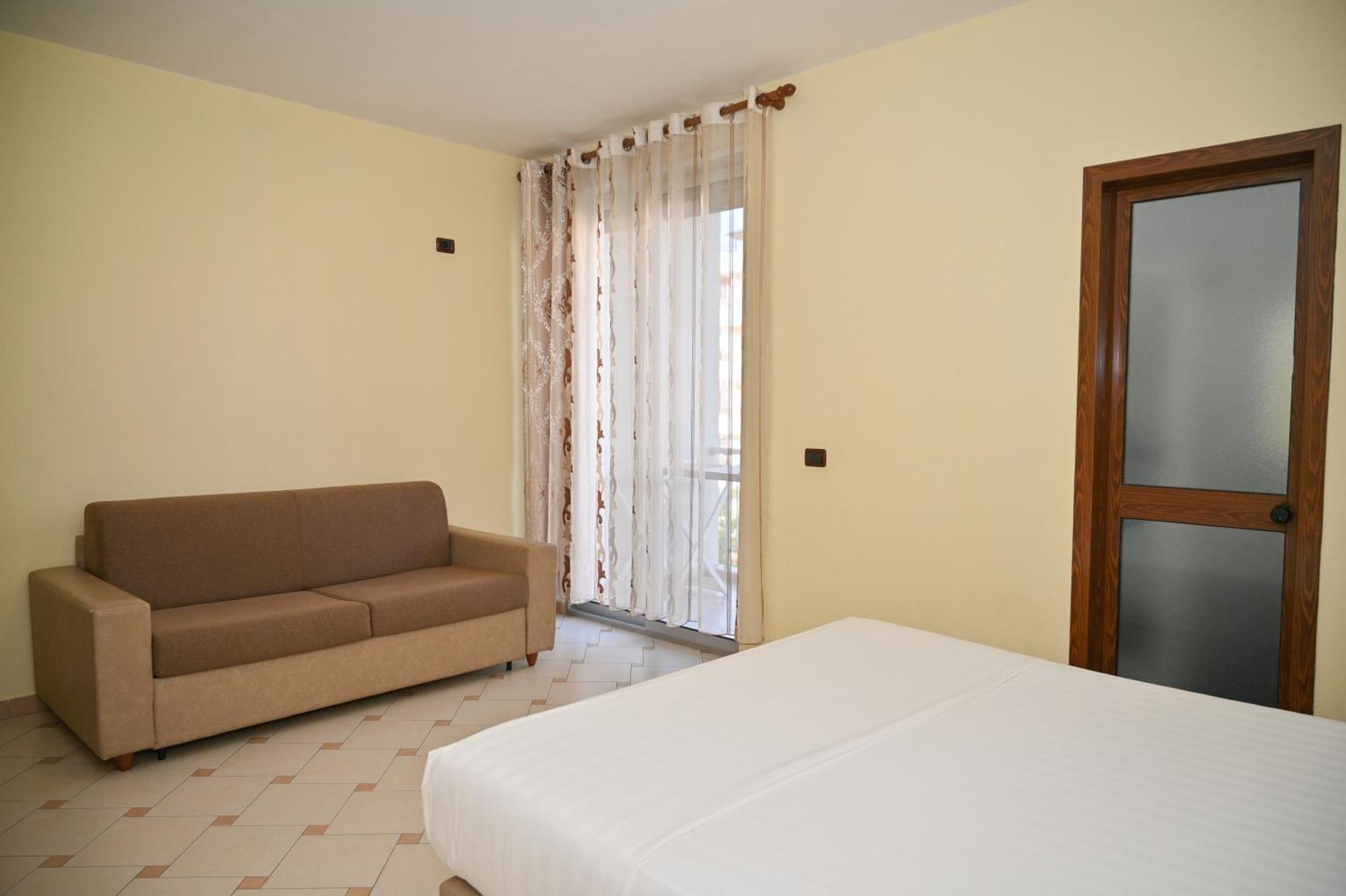 Hotel Vila Emes Dıraç Oda fotoğraf