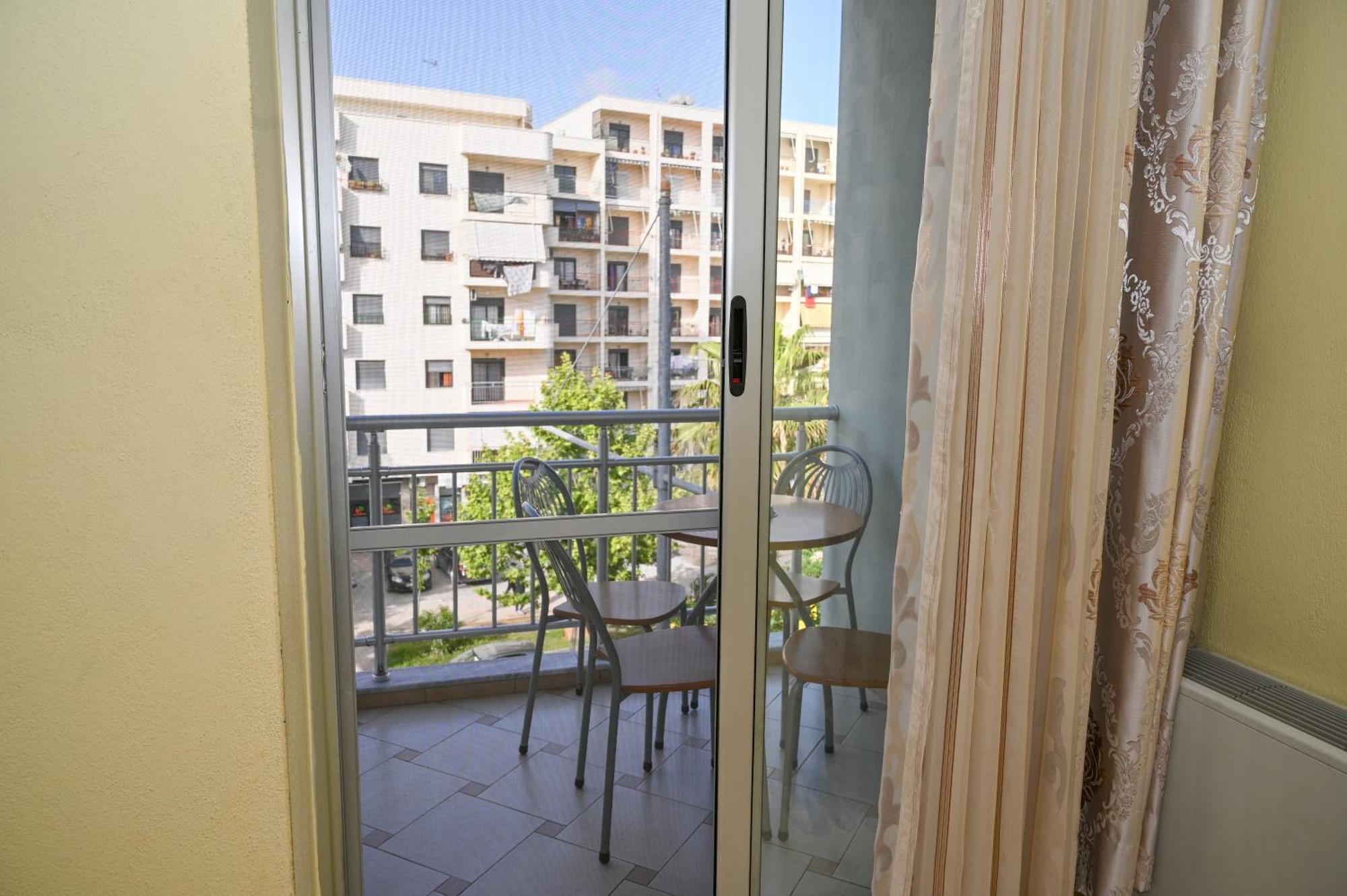 Hotel Vila Emes Dıraç Oda fotoğraf