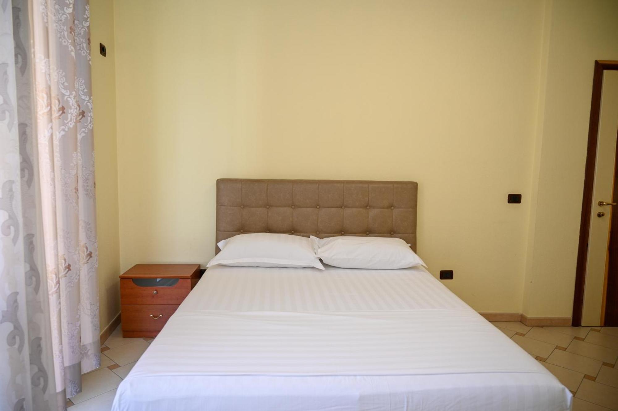 Hotel Vila Emes Dıraç Oda fotoğraf