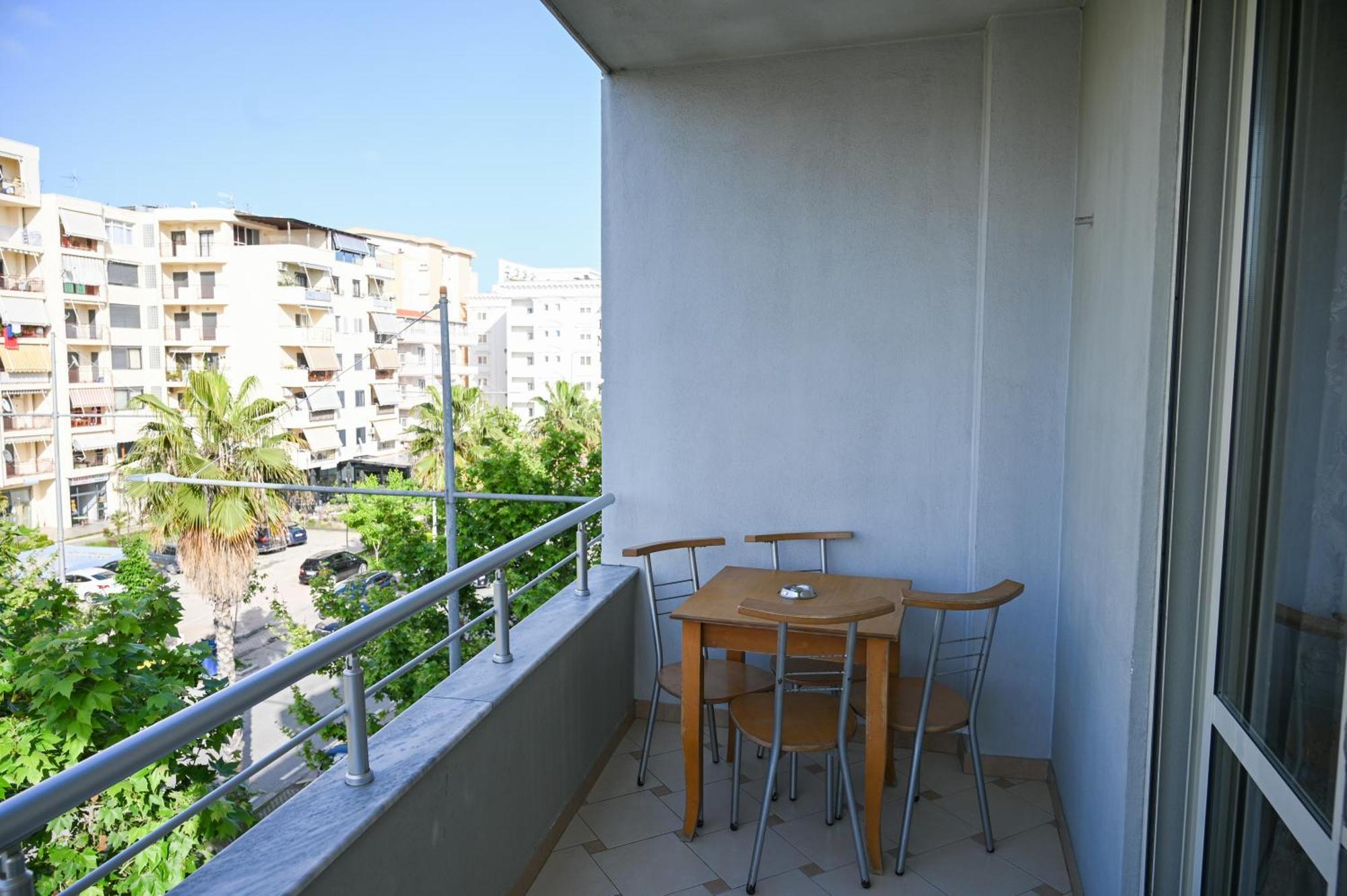 Hotel Vila Emes Dıraç Dış mekan fotoğraf