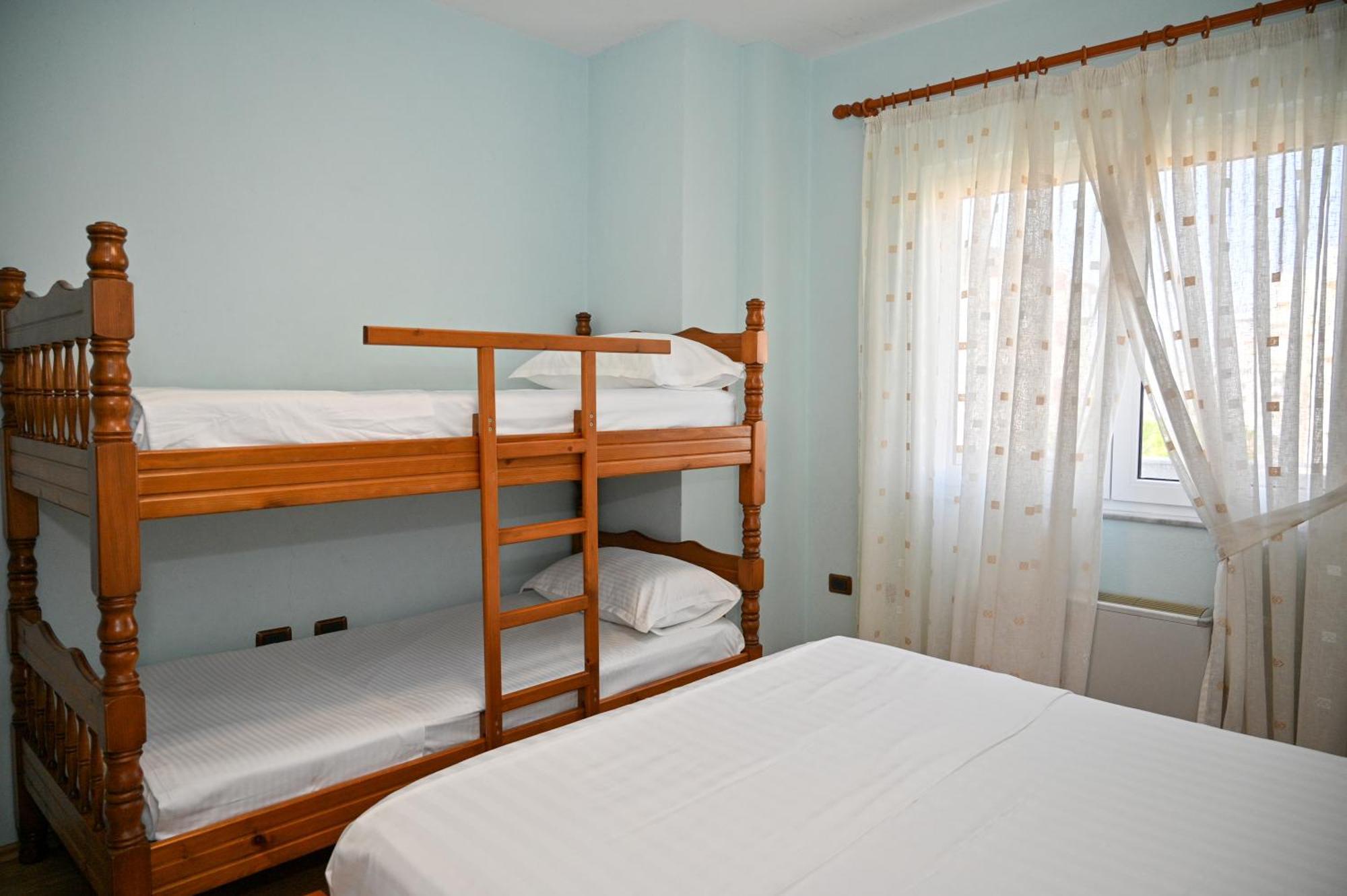 Hotel Vila Emes Dıraç Oda fotoğraf