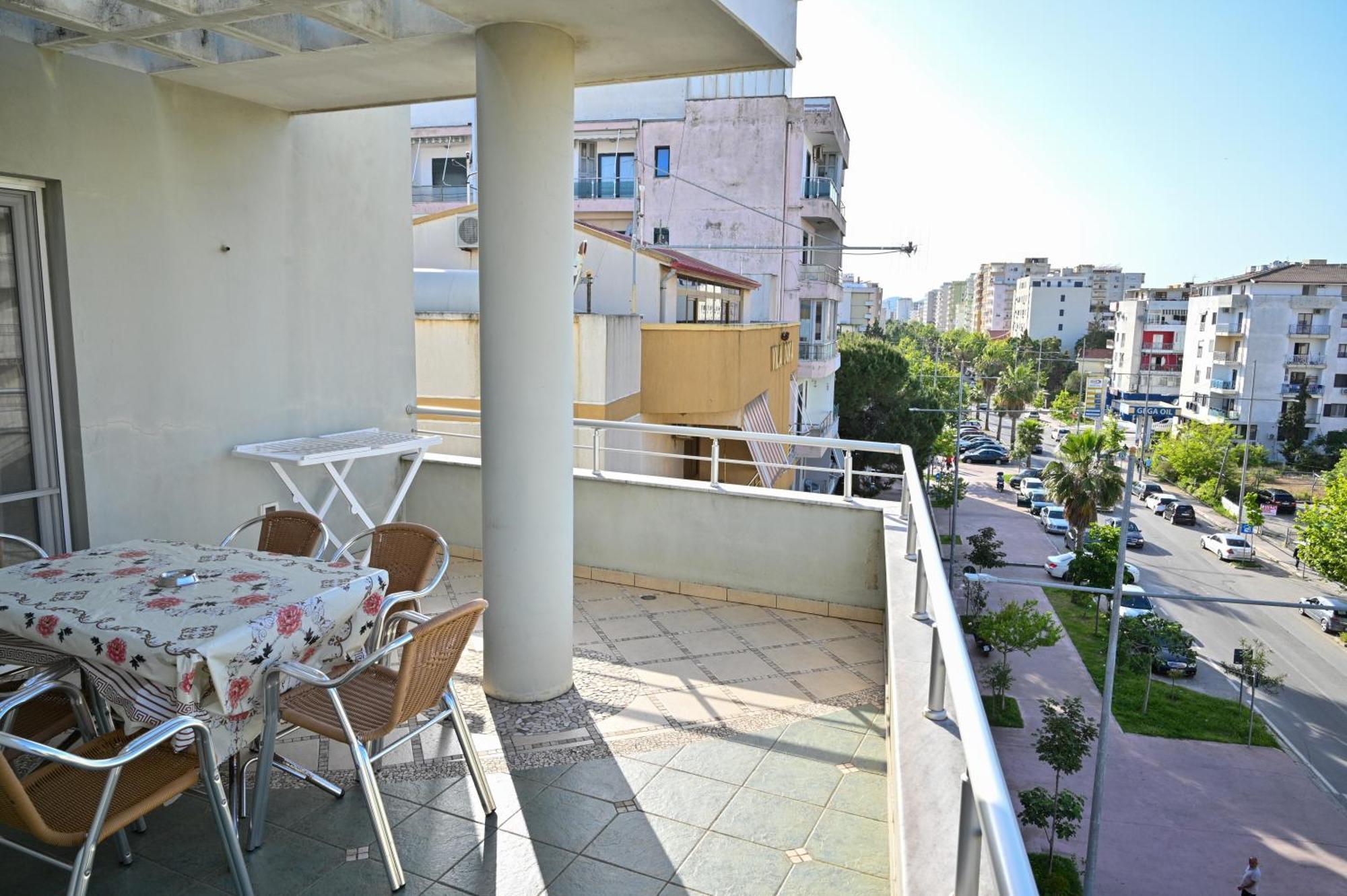 Hotel Vila Emes Dıraç Dış mekan fotoğraf